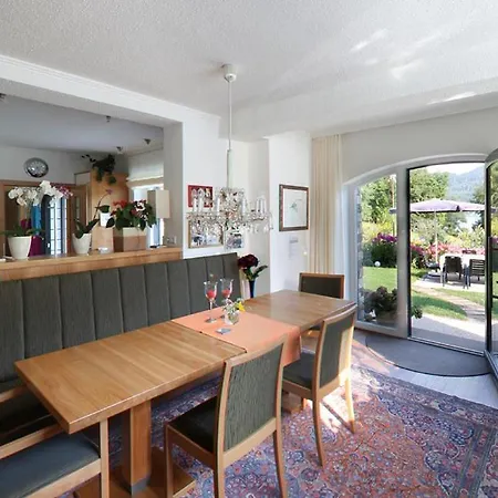 Gaestehaus Marlies Keutschach Am