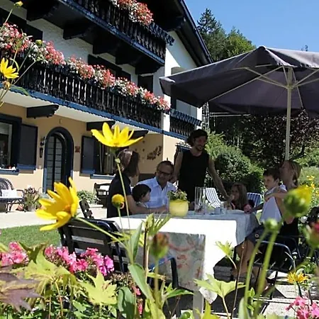 Bed & Breakfast Gaestehaus Marlies Keutschach Am *